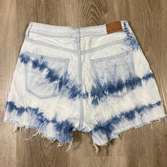 American Eagle Women's Tie Dye Denim Shorts Boyfriend Shortie Size 4 Blue Casual - Picture 11 of 12